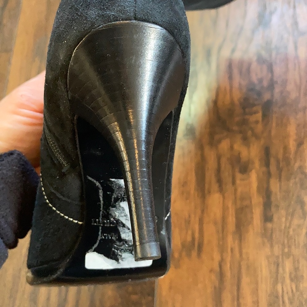 Claudia Ciuti Black Suede Heeled Boots - Picture 10 of 11